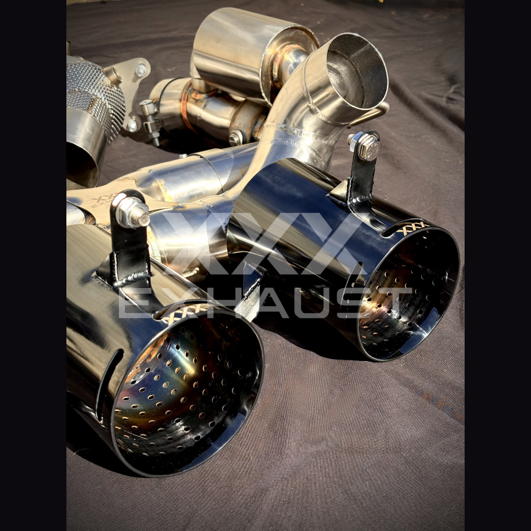 Scarico Completo Ferrari SF90 Stradale X-Pipe con Catalizzatori 200 Celle