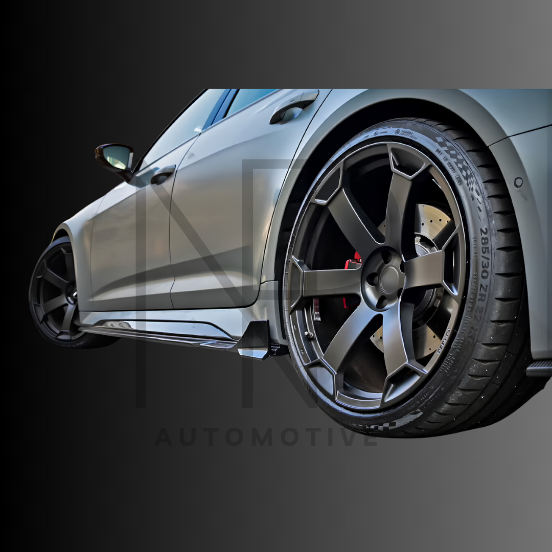 BODY KIT COMPLETO AUDI RS6 C8 IN FIBRA DI CARBONIO PRE PREG STILE PK