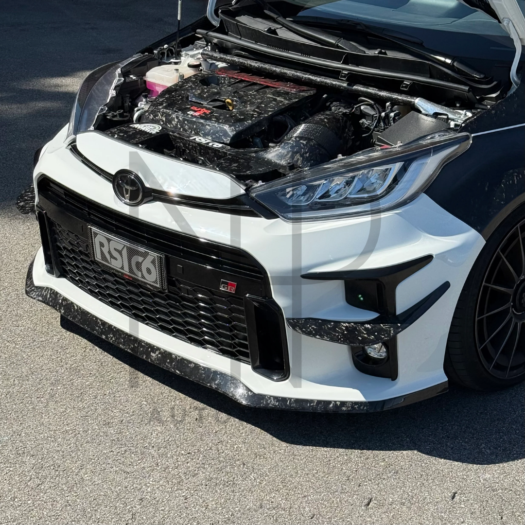 LIP ANTERIORE IN FIBRA DI CARBONIO FORGIATO PER TOYOTA YARIS GR MK1