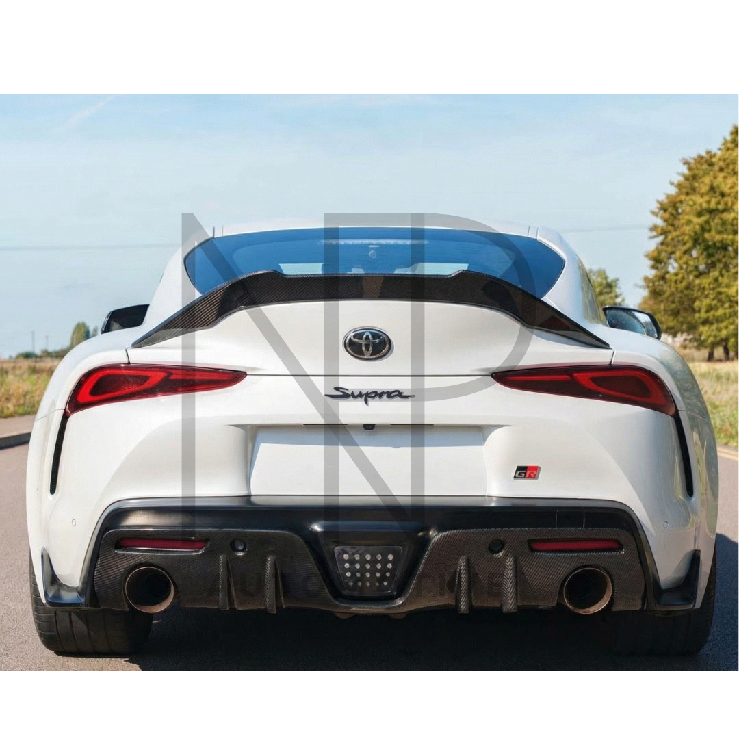DIFFUSORE POSTERIORE CARBONIO PRE PREG TOYOTA SUPRA A90 NP STYLE